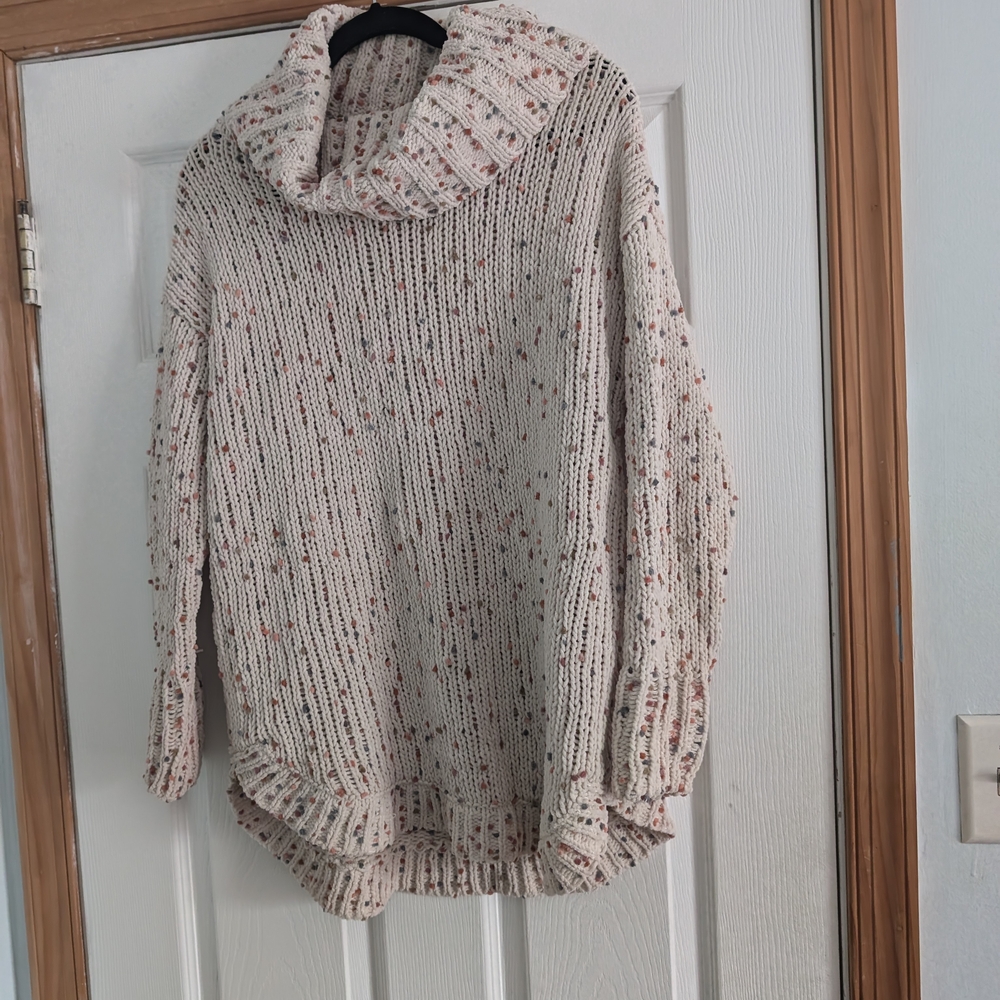 Jessica Simpson Light Beige Cowl Neck Sweater with Chunky Knit and Relaxed Fit M